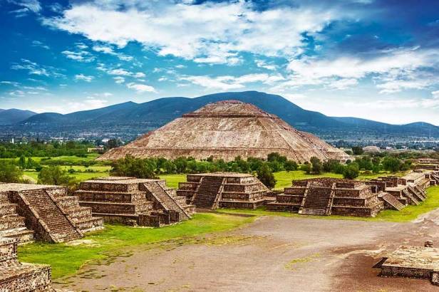 teotihuacan-mexico-900